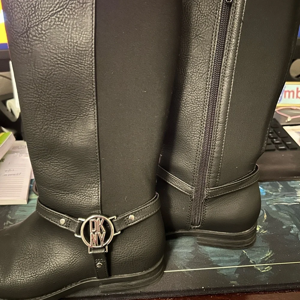 DKNY girls Black Riding Boots - Picture 2 of 3